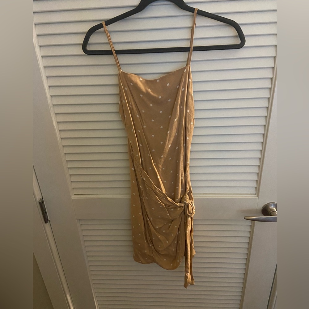 Olivaceous dress